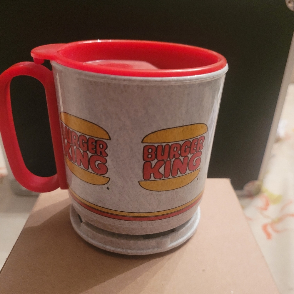 Vintage Burger King plastic travel mug, probably from the 1980s.